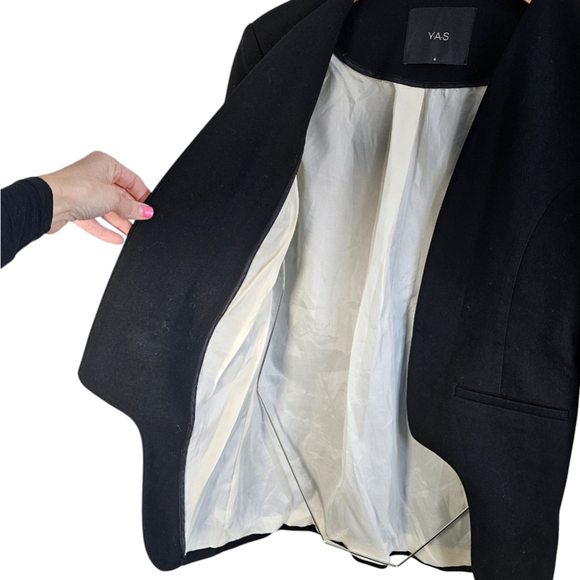 Y.A.S. Lea Blazer Cream Tuxedo Style Size Large (40 EU)Tuxedo Style Open - Picture 11 of 14